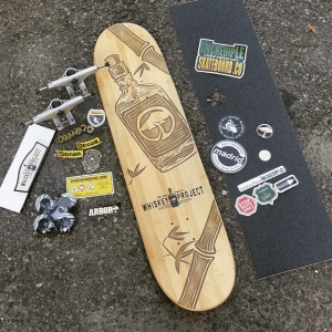 보드팩토리샵 (Board Factory Shop)Arbor Skateboards Vagen 8.25 &amp; Crail bufoni &amp; Wreck wheels